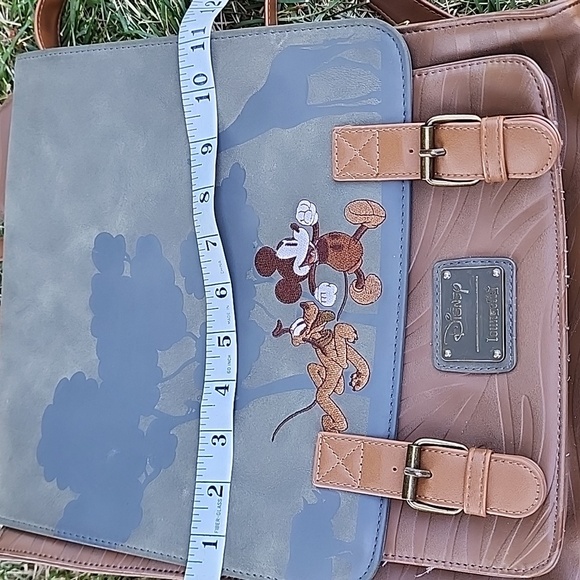 Rare Disney Loungefly Safari Backpack - Picture 10 of 17